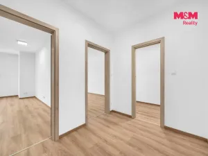 Pronájem bytu 2+kk, Pardubice - Ohrazenice, U Sportovní školy, 54 m2