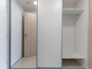 Pronájem bytu 1+kk, Praha - Vysočany, Bassova, 28 m2