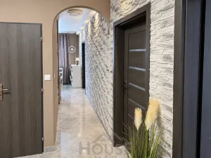Prodej bytu 3+1, Milovice, Armádní, 60 m2
