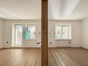 Prodej bytu 3+kk, Dubňany, Nám. 15.dubna, 61 m2