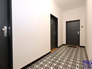 Prodej bytu 2+kk, Praha - Smíchov, Na Neklance, 28 m2