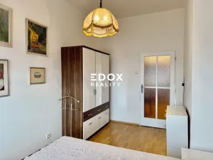 Pronájem bytu 2+1, Praha - Vršovice, Smolenská, 52 m2