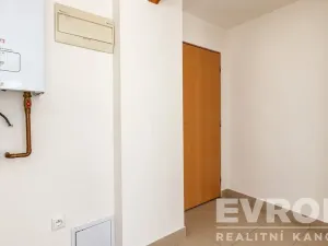 Pronájem bytu 1+kk, Horní Maršov - Temný Důl, Temný Důl, 28 m2