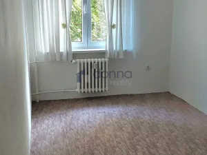 Pronájem bytu 4+kk, Praha, Svojšovická, 80 m2