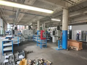 Pronájem výrobních prostor, Zlín, Hlavničkovo nábřeží, 1600 m2