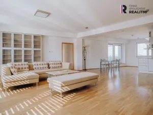 Pronájem bytu 5+1, Kroměříž, náměstí Míru, 178 m2