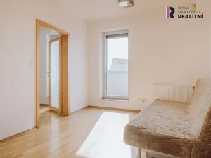 Pronájem bytu 5+1, Kroměříž, náměstí Míru, 178 m2