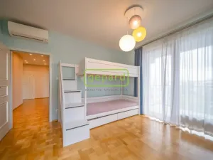 Prodej bytu 6+kk a větší, Praha, Učňovská, 190 m2