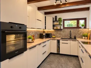 Prodej vícegeneračního domu, Dubí, Údolí, 450 m2