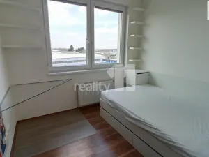 Pronájem bytu 2+kk, Praha - Uhříněves, U uhříněveské obory, 43 m2