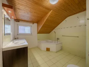 Prodej rodinného domu, Komňa, 182 m2