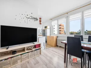 Prodej bytu 3+1, Pardubice - Polabiny, Varšavská, 56 m2