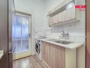 Prodej bytu 1+kk, Plzeň - Lobzy, Rokycanská, 30 m2