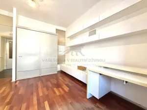Pronájem bytu 1+kk, Praha - Strašnice, Za poštou, 32 m2