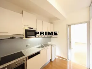 Pronájem kanceláře, Praha - Smíchov, Štefánikova, 82 m2
