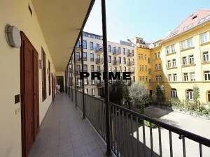 Pronájem kanceláře, Praha - Smíchov, Štefánikova, 82 m2