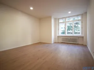 Pronájem bytu 3+kk, Praha - Holešovice, Janovského, 86 m2