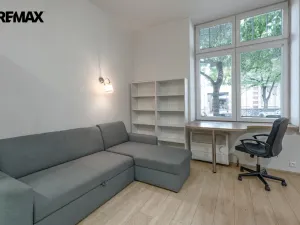 Prodej bytu 1+kk, Praha - Holešovice, U průhonu, 27 m2