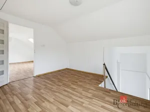 Prodej rodinného domu, Vlastislav, 262 m2