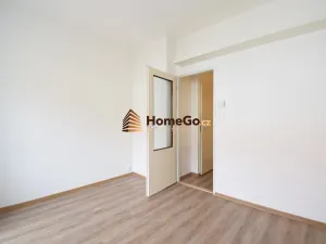 Pronájem bytu 1+kk, Praha - Vršovice, Sevastopolská, 18 m2