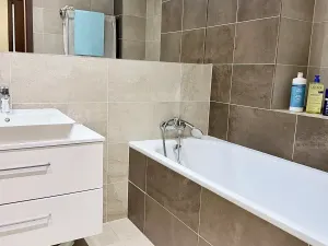 Prodej bytu 3+kk, Praha - Vysočany, Nemocniční, 91 m2