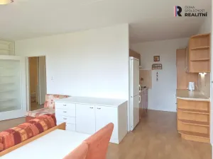 Pronájem bytu 1+kk, Praha - Řepy, Vondroušova, 36 m2