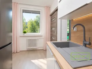 Prodej bytu 3+1, Praha - Chodov, Bachova, 72 m2