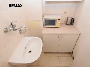 Pronájem kanceláře, Nymburk, Palackého třída, 16 m2