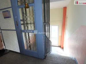 Prodej bytu 2+1, Karlovy Vary - Bohatice, Lomená, 52 m2