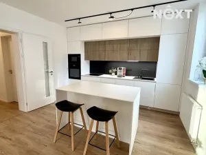 Prodej bytu 3+kk, Hluboká nad Vltavou, U Parku, 74 m2