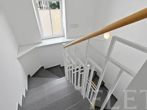 Pronájem bytu 1+kk, Praha - Nusle, Slavojova, 34 m2