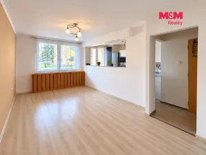 Prodej bytu 3+1, Lubenec, Pražská, 66 m2