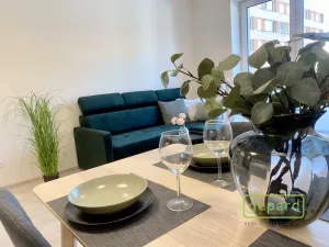 Pronájem bytu 2+kk, Jince, Zborovská, 52 m2