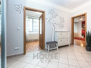 Prodej bytu 3+kk, Praha - Holešovice, 63 m2
