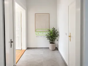 Pronájem bytu 2+kk, Praha - Nusle, Čestmírova, 66 m2