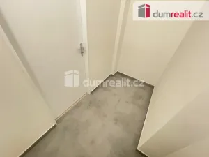 Pronájem bytu 1+kk, Praha - Smíchov, Moulíkova, 25 m2