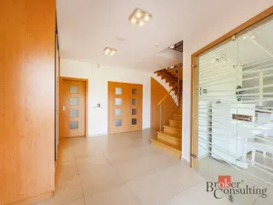Prodej rodinného domu, Štěnovice, Slunečná, 372 m2