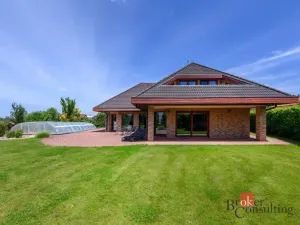 Prodej rodinného domu, Štěnovice, Slunečná, 372 m2