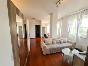 Prodej bytu 2+kk, Karlovy Vary, Chebská, 49 m2