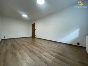 Pronájem bytu 3+1, Praha - Michle, Na záhonech, 74 m2