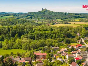 Prodej bytu 3+1, Rovensko pod Troskami, Tyršova, 66 m2