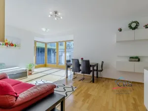 Prodej bytu 2+kk, Praha, Jeseniova, 55 m2