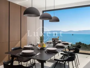 Prodej vily, Omiš, Chorvatsko, 298 m2