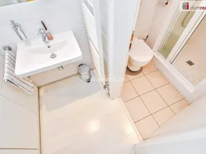 Pronájem kanceláře, Praha - Nové Město, V jirchářích, 70 m2