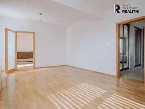 Prodej kanceláře, Kroměříž, náměstí Míru, 178 m2