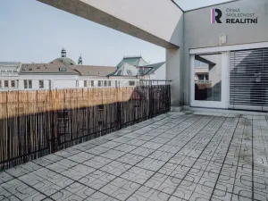 Prodej kanceláře, Kroměříž, náměstí Míru, 178 m2