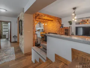 Prodej rodinného domu, Petrovice, 240 m2