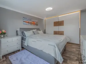 Prodej rodinného domu, Petrovice, 240 m2