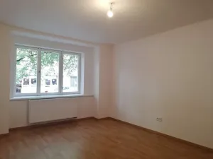 Pronájem bytu 2+1, Praha - Žižkov, Roháčova, 67 m2