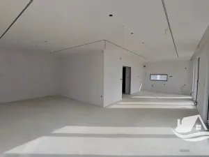 Prodej rodinného domu, Pomorie, Bulharsko, 220 m2
